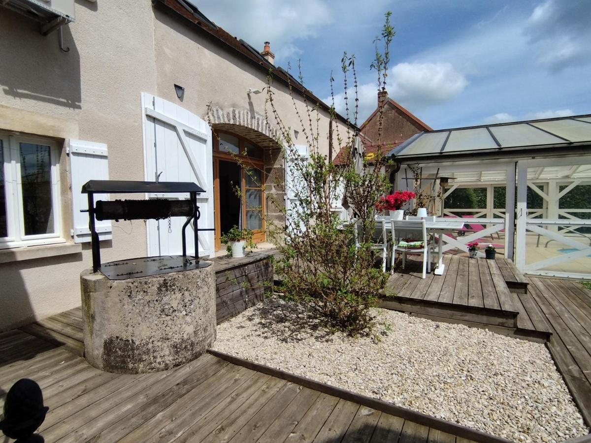 Bienvenue Au Fare Hibiscus Apartment Corrombles Bagian luar foto